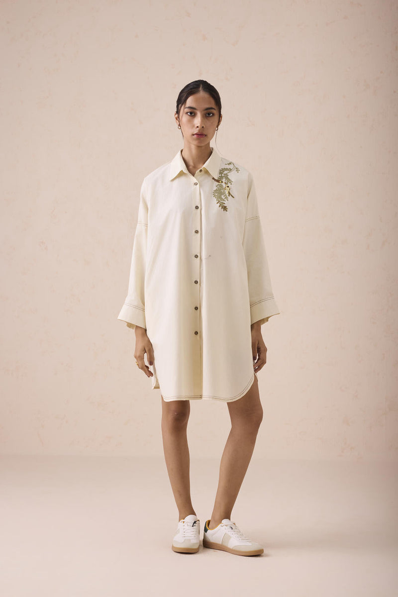 The Vista Everyday Classic Organic Cotton Shirt Dress poplin by SUI in white color for women Worldwide