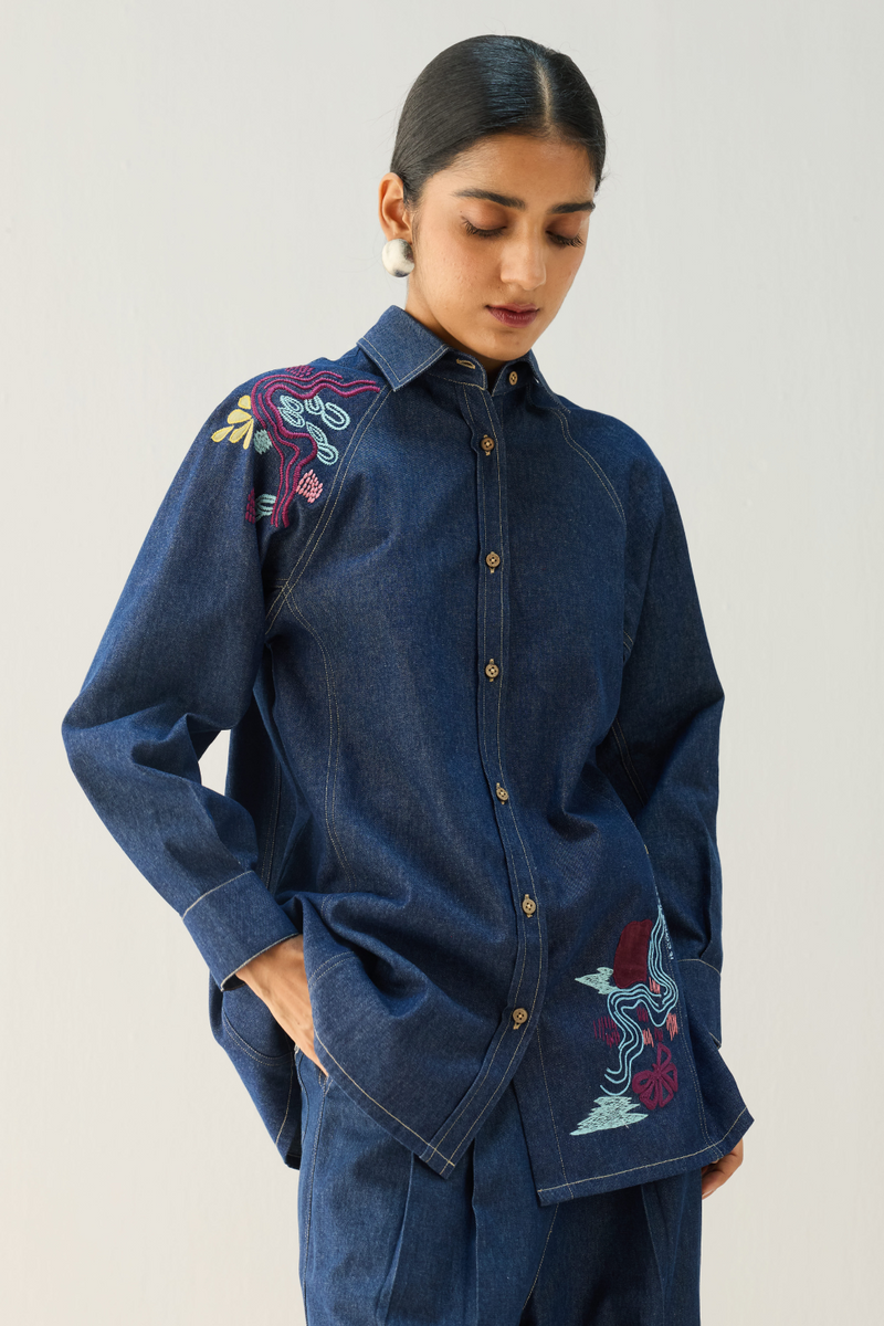 The Wave Sustainable Denim Shirt cotton by Sui in blue color for women Worldwide