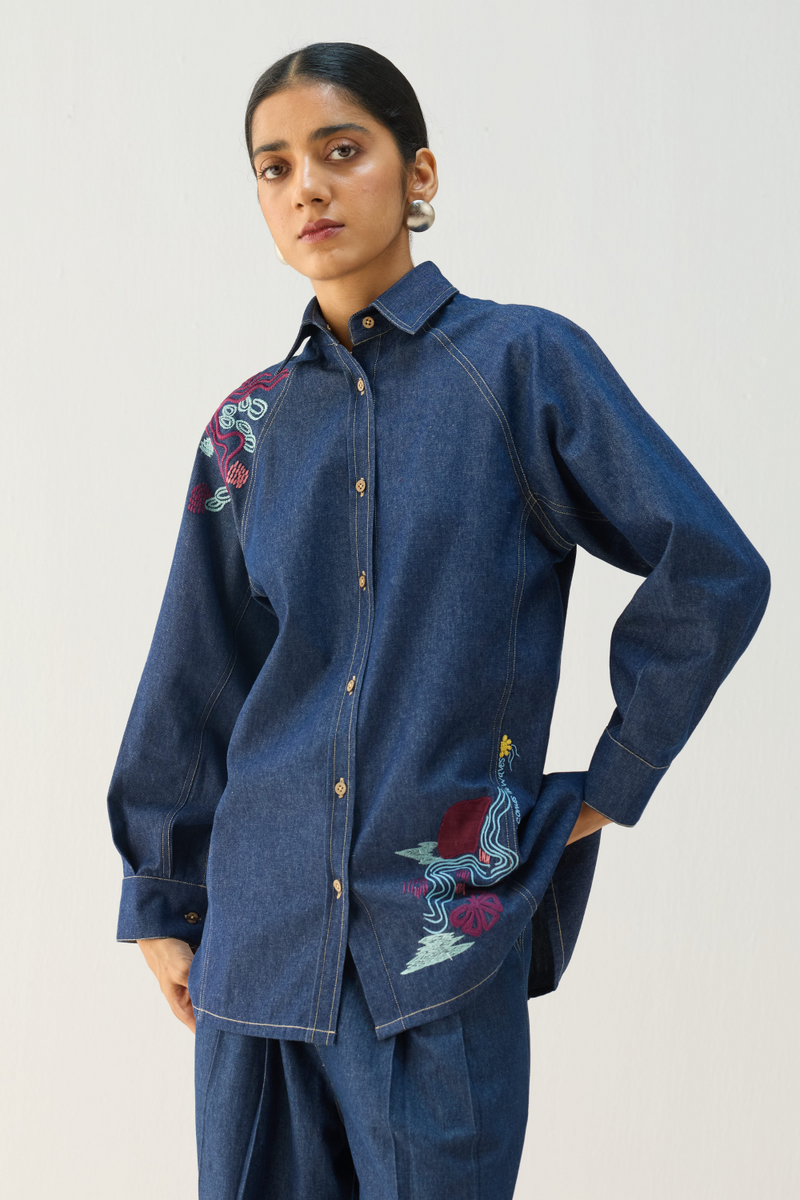 The Wave Sustainable Denim Shirt cotton by Sui in blue color for women Worldwide