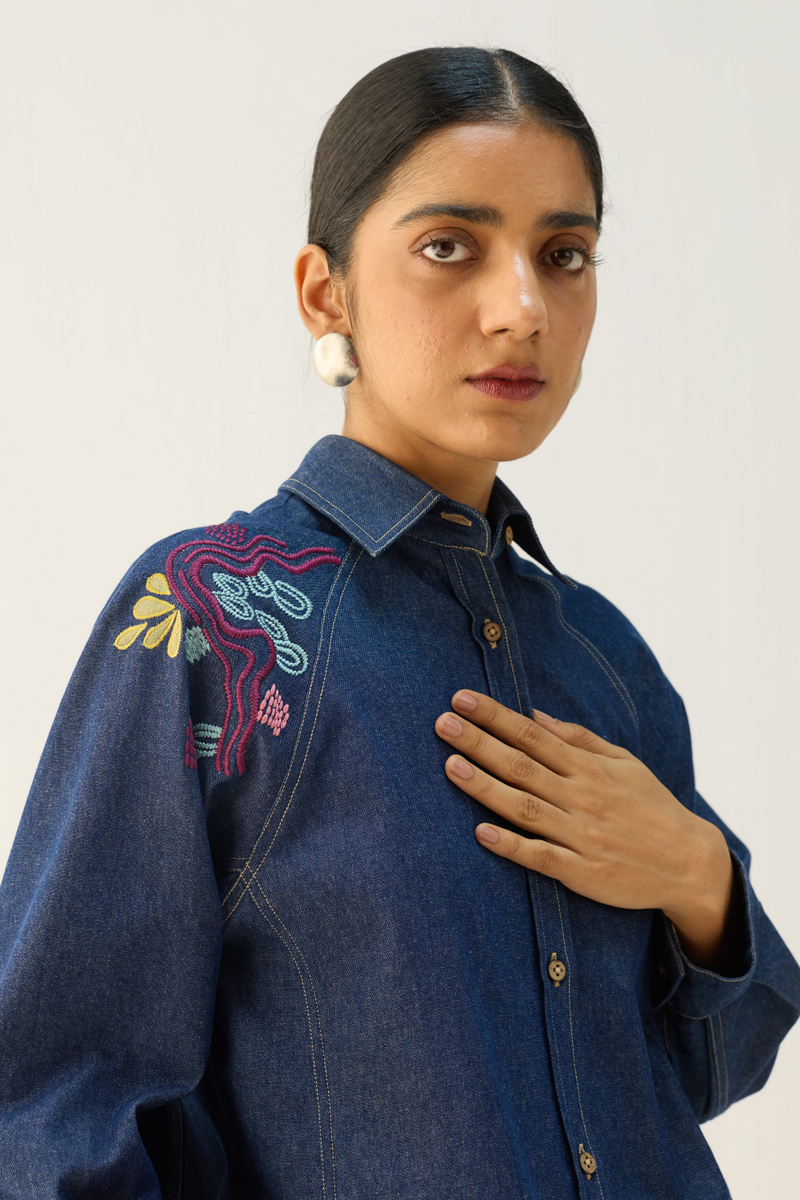 The Wave Sustainable Denim Shirt cotton by Sui in blue color for women Worldwide