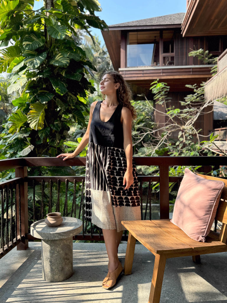 The Erica Dress cotton by World of Crow in black color for women Worldwide