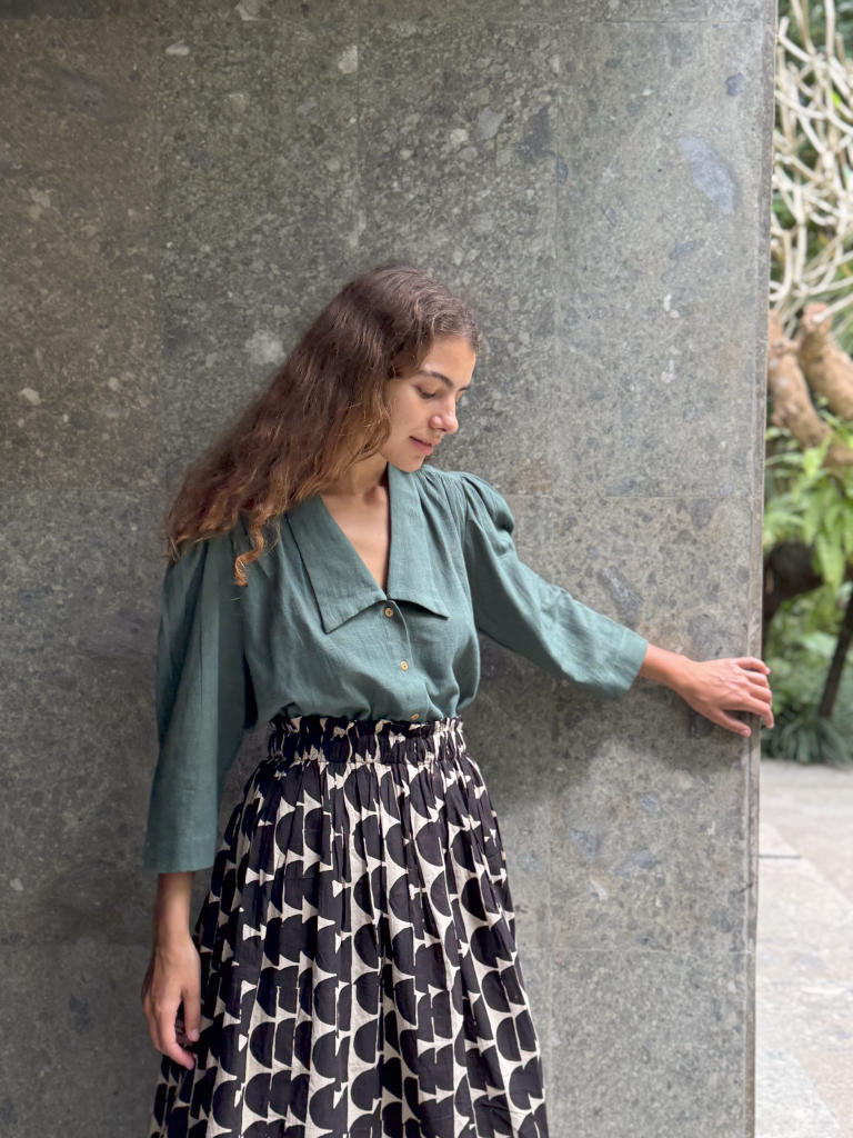Mulholland Shirt — Vintage cotton by World of Crow in olive color for women Worldwide