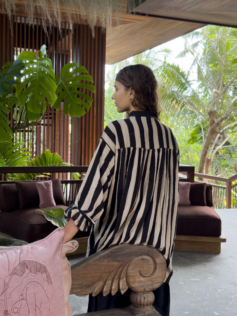 The Retro Jacket cotton by World of Crow in black color for women Worldwide