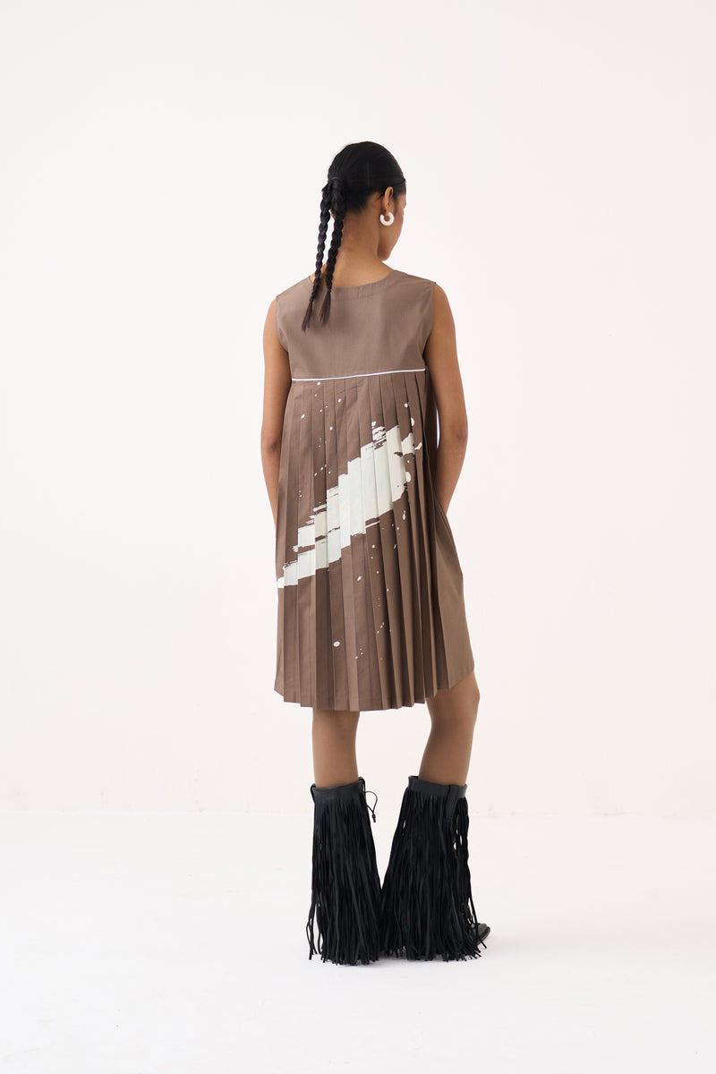 Short Back Pleat Dress-Cedar 100% cotton poplin dress by THREE in cedar for women Worldwide