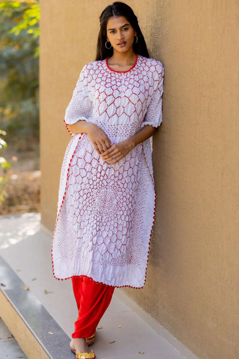 THREE FLOWERS KAFTAN-WHITE silk by Dyelogue in white color for women Worldwide