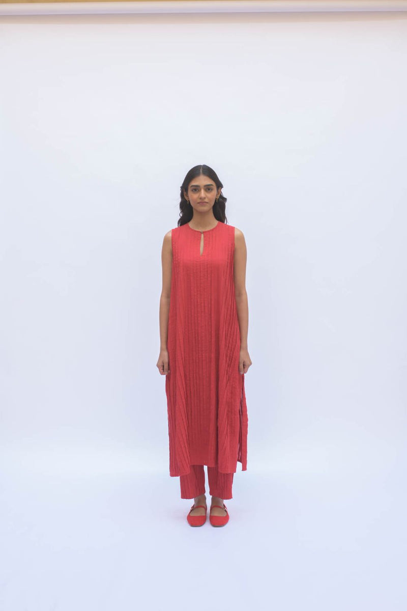 LAAL NEELI KURTA SET cotton by TOKREE in red color for women Worldwide