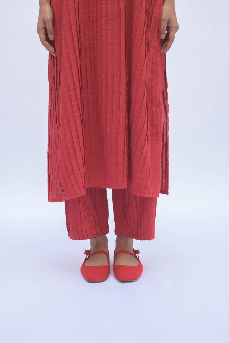 LAAL NEELI KURTA SET cotton by TOKREE in red color for women Worldwide