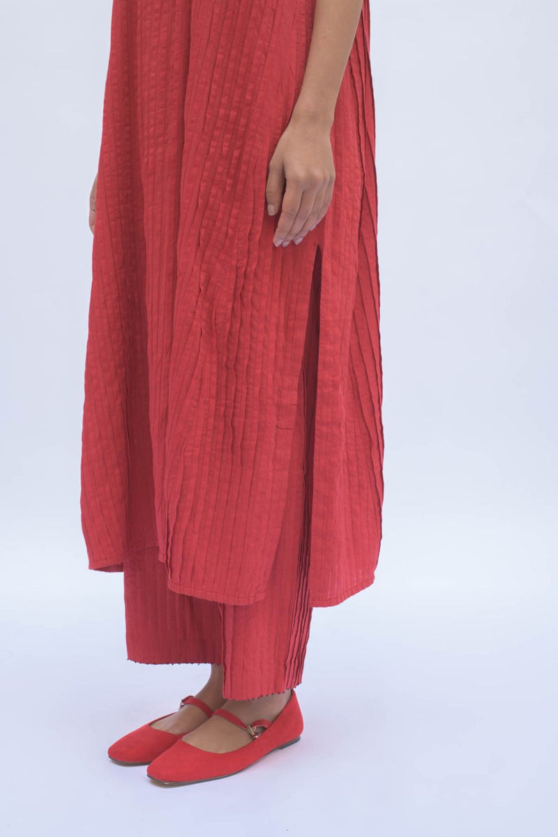 LAAL NEELI KURTA SET cotton by TOKREE in red color for women Worldwide