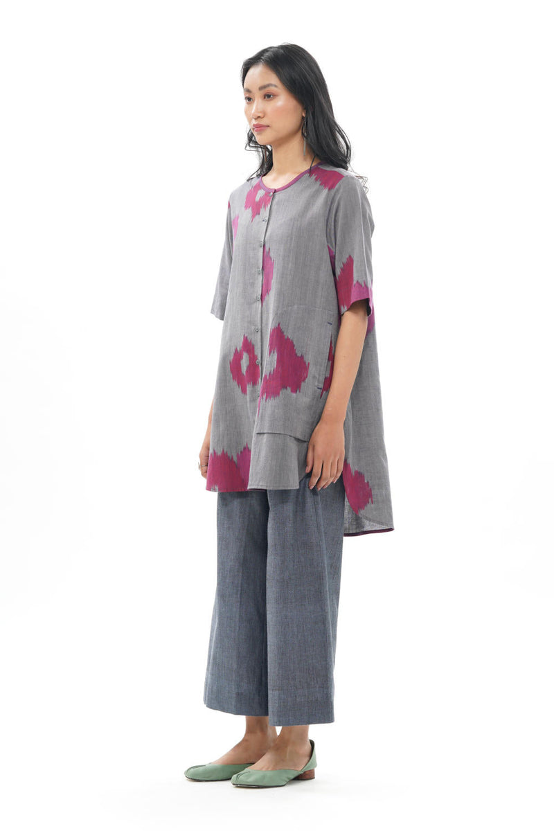 UME CLASSIC TUNIC 100% cotton by Translate - Handwoven Ikat in blue color for women Worldwide