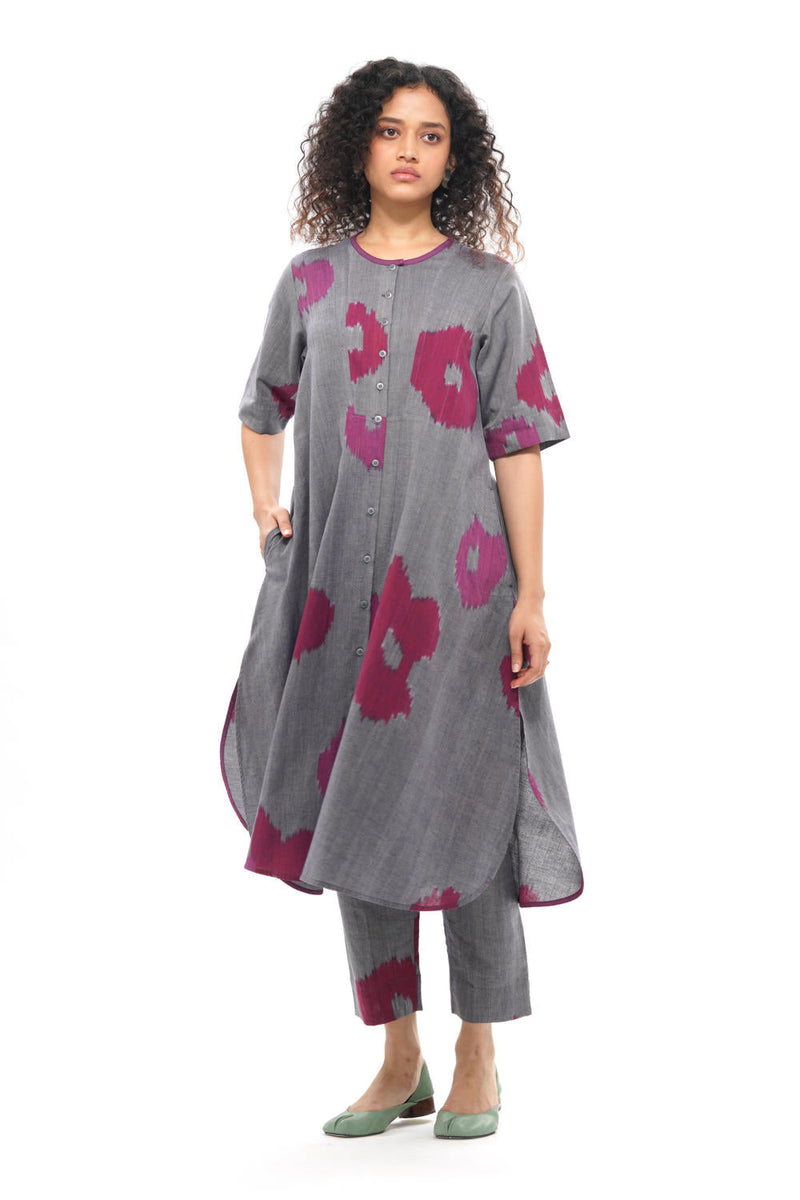 UME YOKE KURTA 100% cotton by Translate - Handwoven Ikat in blue color for women Worldwide
