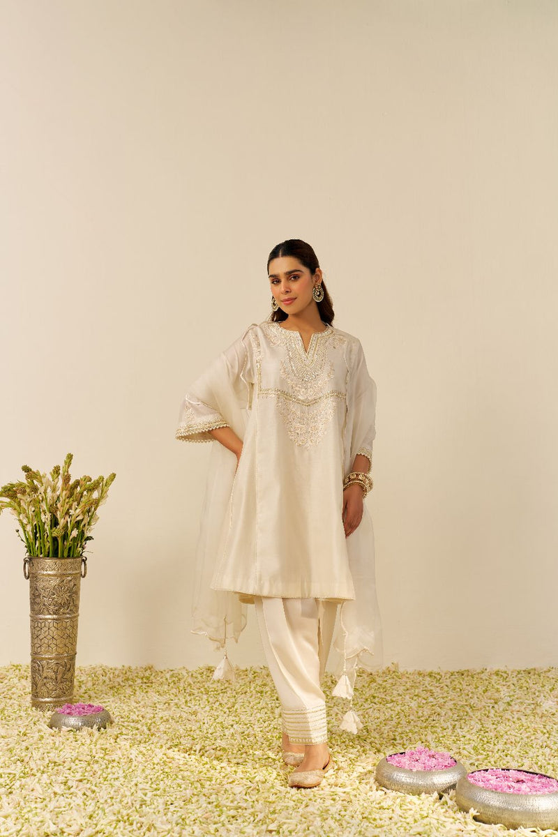 Aiza - Short Chauga With Salwar-Daisy Ivory silk by SHEETAL BATRA in ivory color for women Worldwide