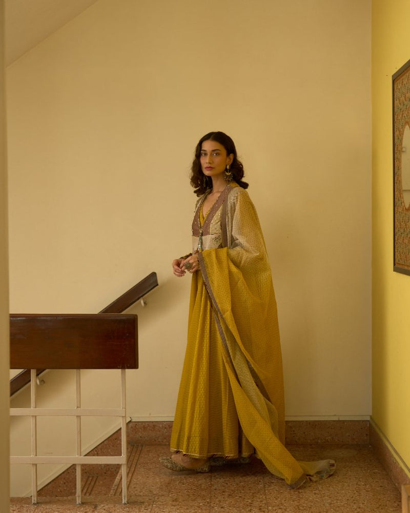 Sital Kurta chanderi kurta/kurta set by SWATTI KAPOOR in yellow for women Worldwide