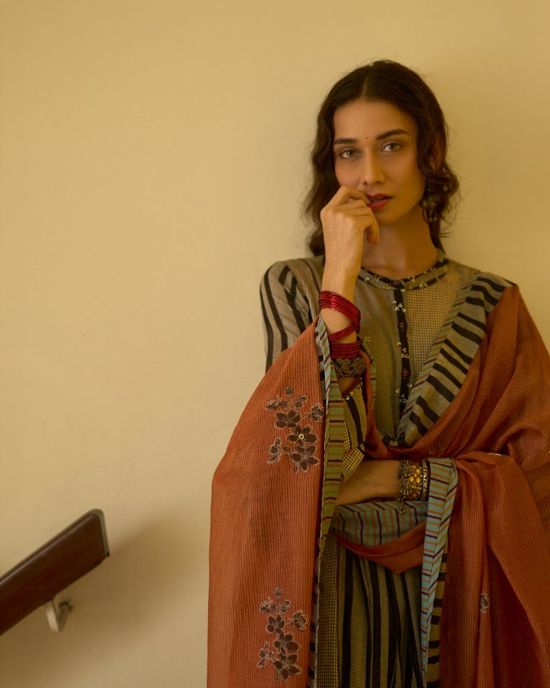 Kora Dupatta chanderi dupatta by SWATTI KAPOOR in rust orange for women Worldwide
