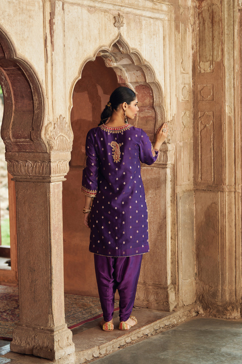 FAHMIDA - DEEP PURPLE SHORT KURTA WITH SALWAR chanderi silk kurta/kurta set by SHEETAL BATRA in purple for women Worldwide