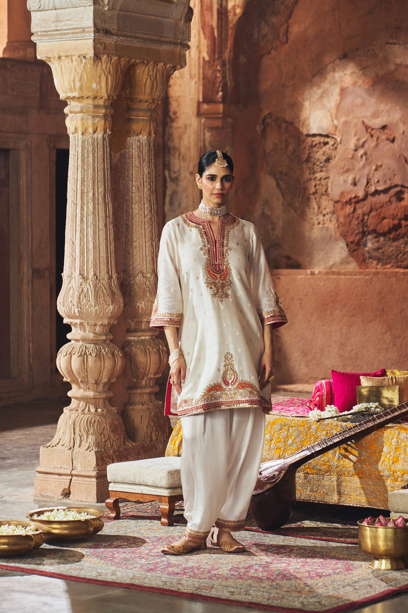 MEHWISH - DAISY IVORY SHORT KURTA WITH SALWAR AND DUPATTA chanderi silk kurta/kurta set by SHEETAL BATRA in ivory for women Worldwide