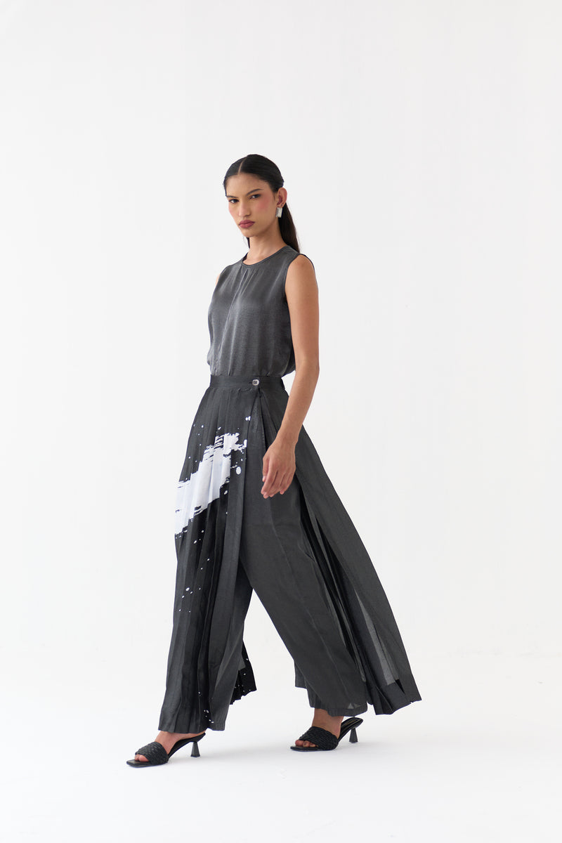 Splash Print Skirtpant-Graphite metallic tissue pant/trouser by THREE in grey for women Worldwide