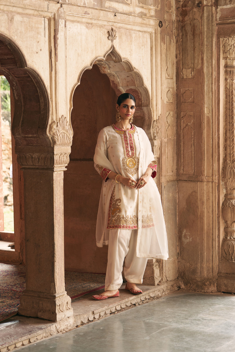ANILA - DAISY IVORY SHORT KURTA WITH SALWAR chanderi silk kurta/kurta set by SHEETAL BATRA in ivory for women Worldwide