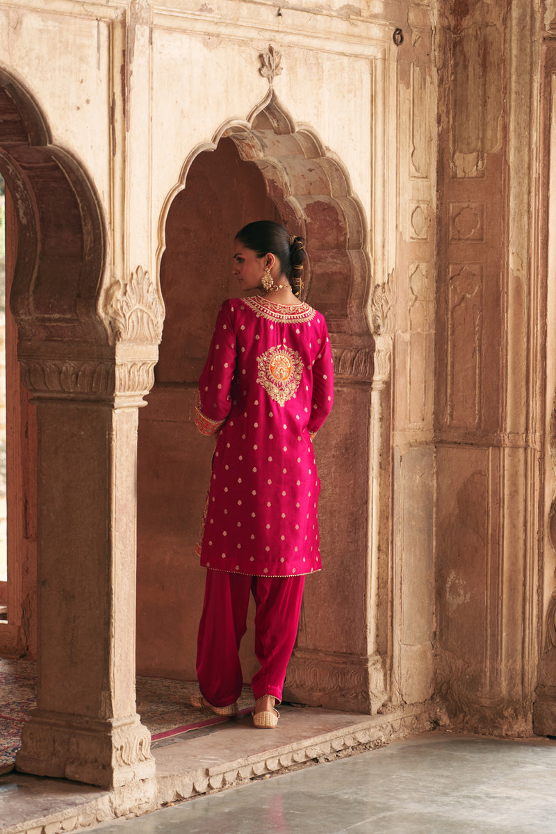 ANILA - HOTPINK SHORT KURTA WITH SALWAR chanderi silk kurta/kurta set by SHEETAL BATRA in pink for women Worldwide