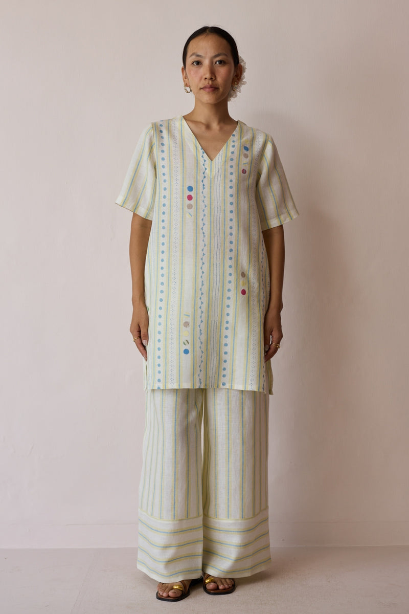 Selle Linen Applique Kurta Set-Ivory linen co-ord set by Manan in ivory for women Worldwide