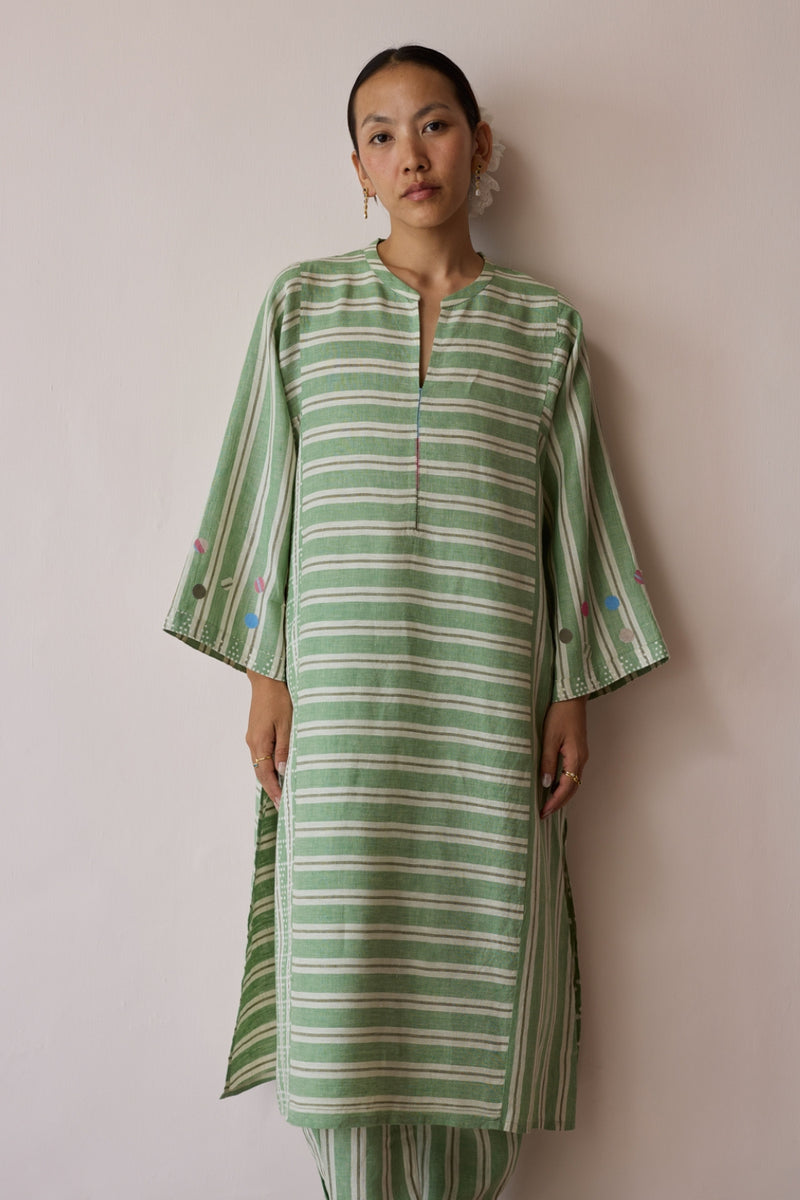Parvee Block-Printed Linen Angrakha Kurta-Fern linen tunics/kaftan by Manan in ivory for women Worldwide