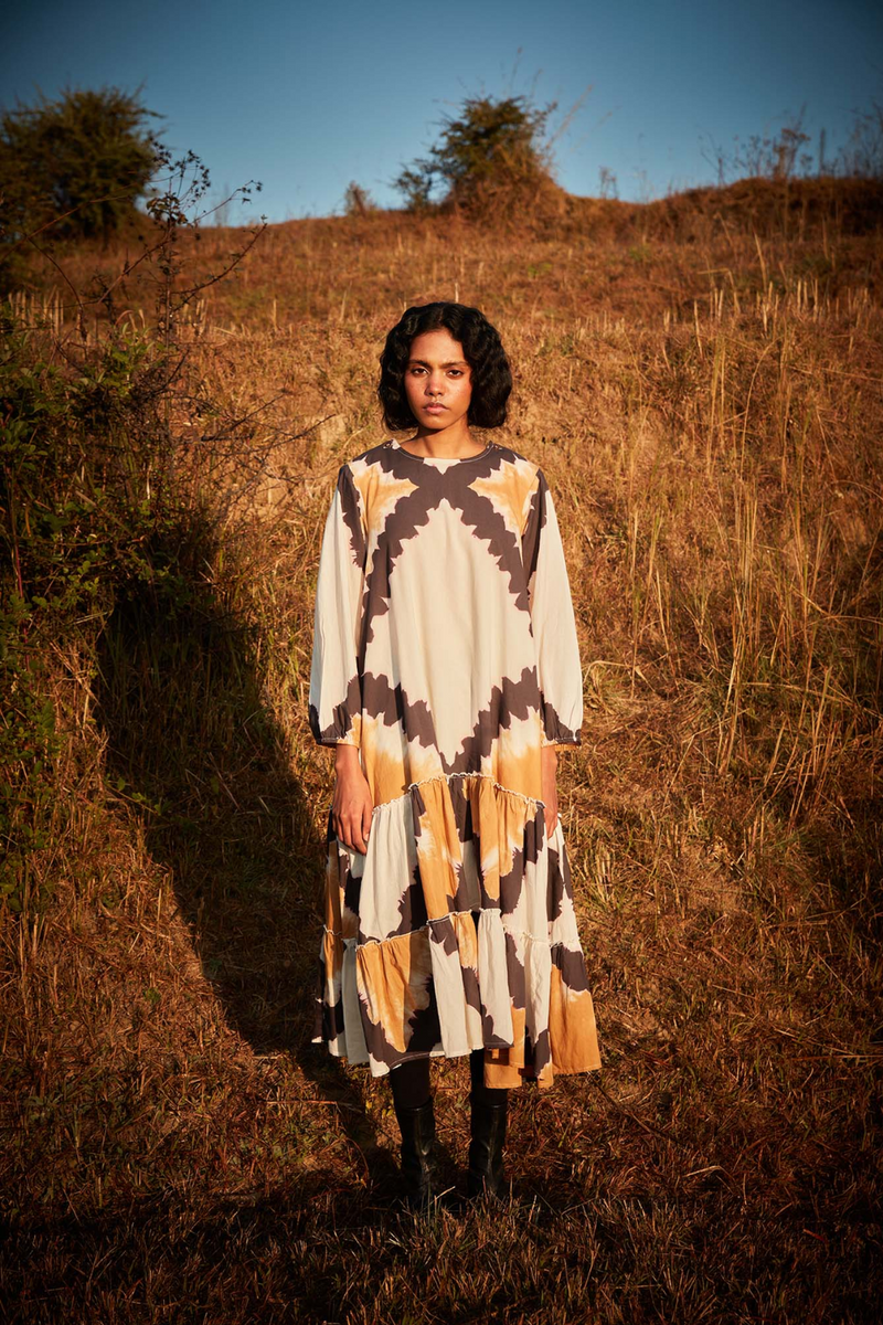 Dunetime Shibori Dress cotton by Khara Kapas in white for women Worldwide