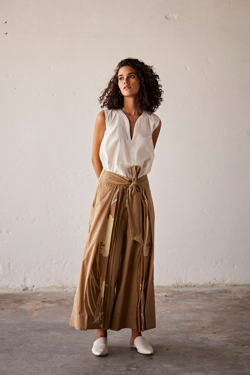 Sun Baked Trouser cotton Pants/Trousers by Khara Kapas in brown for women Worldwide