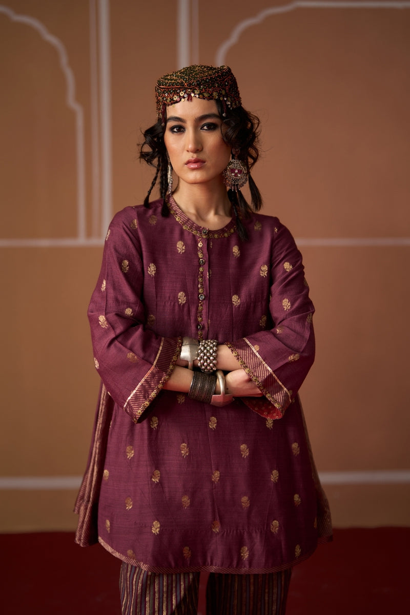 Oorja Kurta chanderi kurta/kurta set by SWATTI KAPOOR in plum for women Worldwide