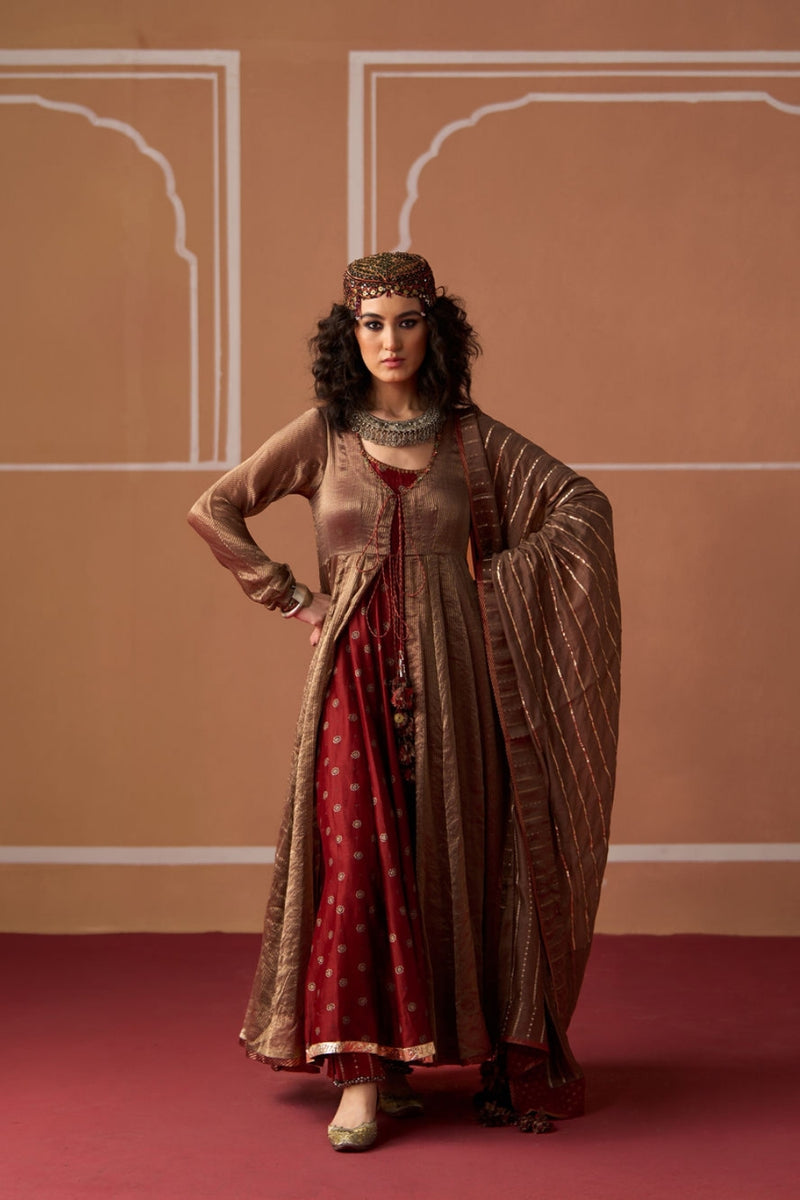 Aashi Kurta chanderi kurta/kurta set by SWATTI KAPOOR in grey, rust for women Worldwide