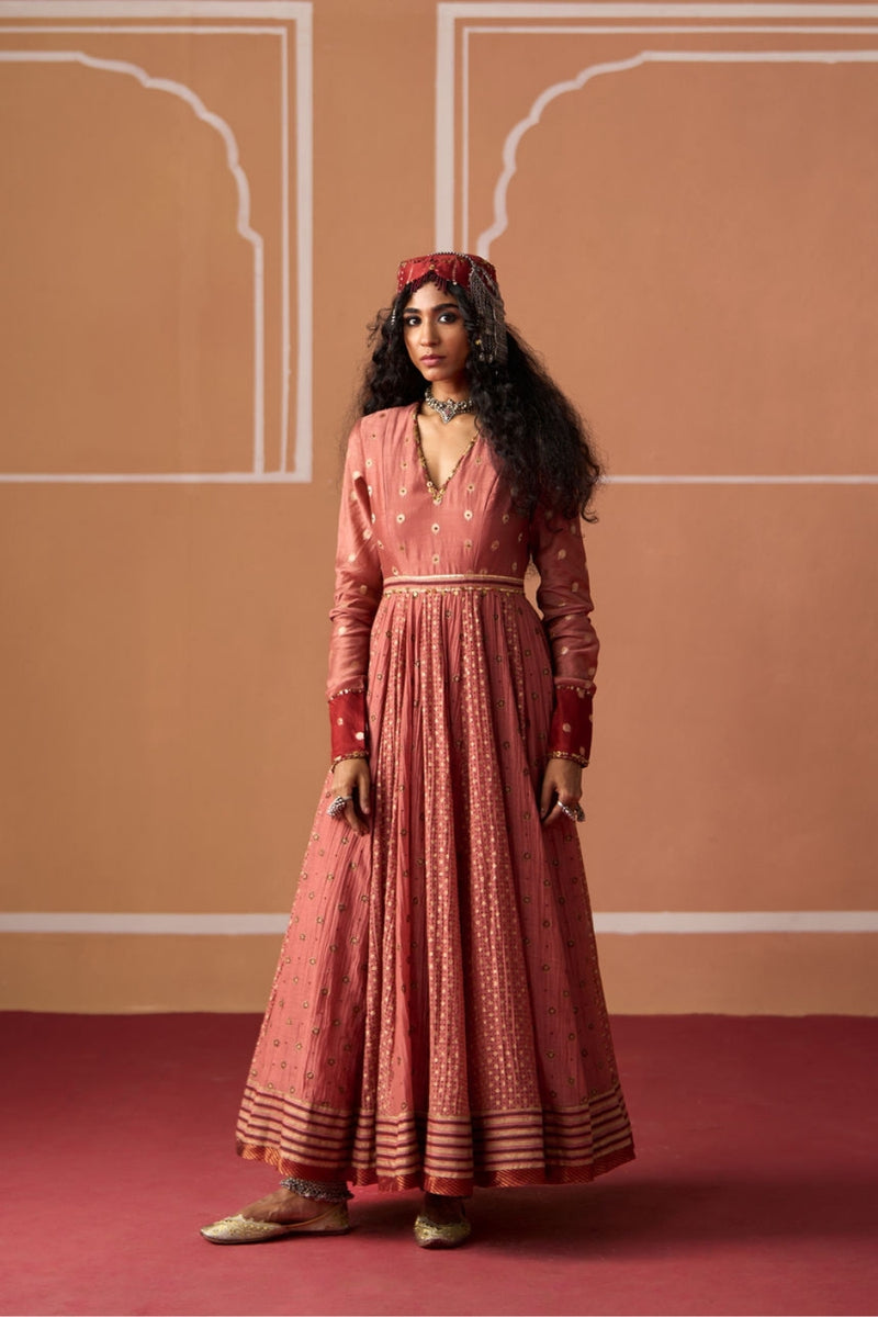 Krisha Kurta Tania Churidar chanderi kurta/kurta set by SWATTI KAPOOR in peach for women Worldwide