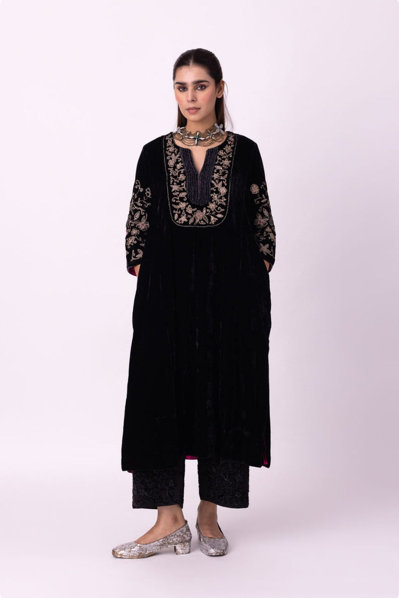 Vireh Kurta silk velvet kurta/kurta set by Shades of India in black for women Worldwide