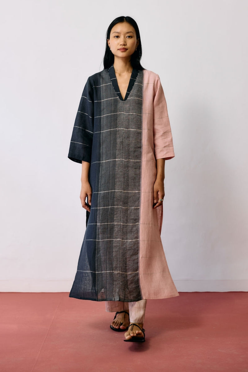 Zanera Patchwork Pintuck Kurta linen kurta/kurta set by Manan in black for women Worldwide