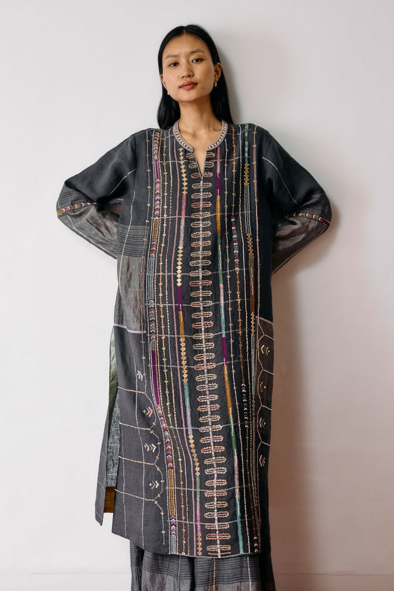 Aicha Hand-Embroidered Panelled Kurta-Charcoal linen kurta/kurta set by Manan in black for women Worldwide