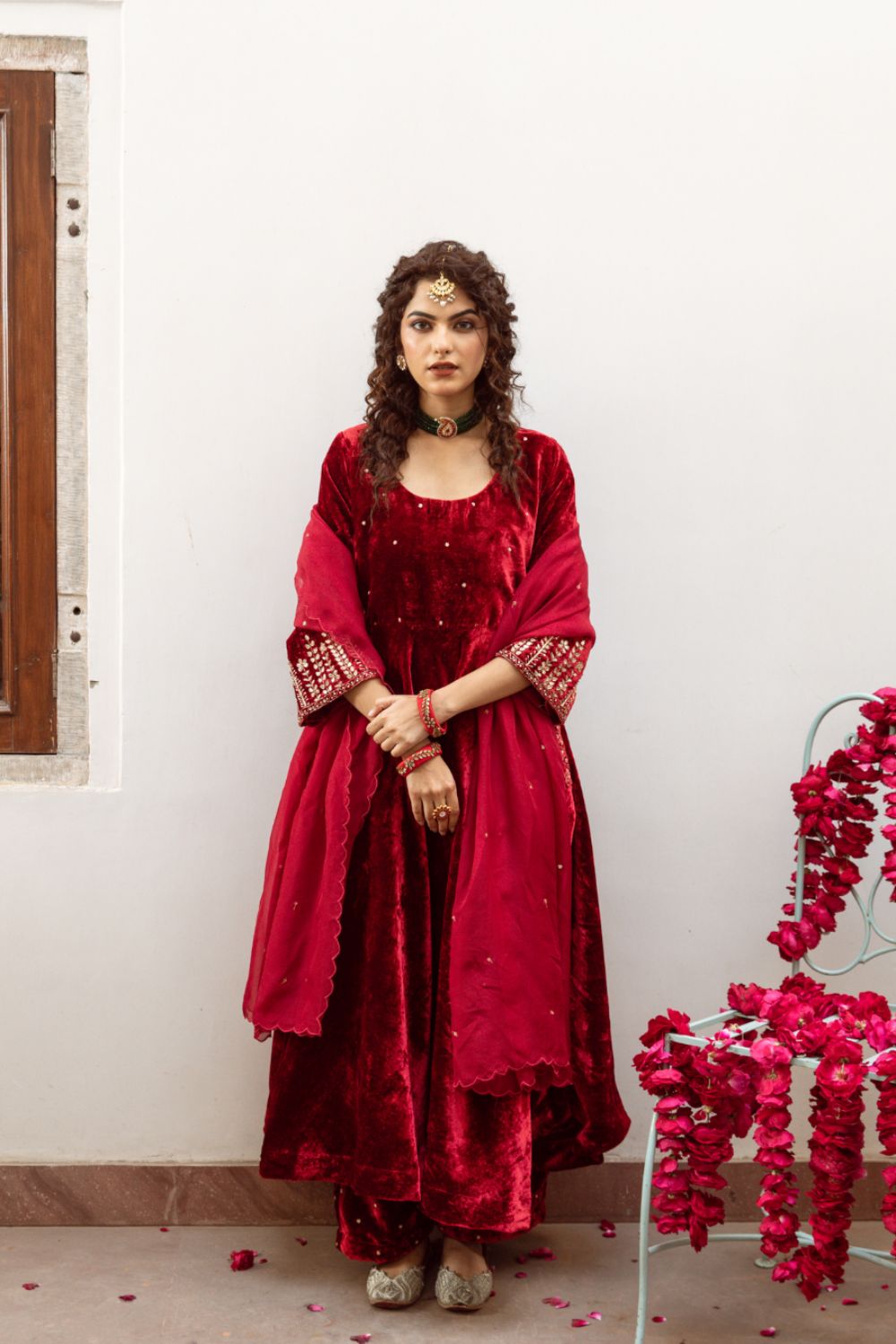 Zeya Gulaab - Velvet Embroidered Suit Set