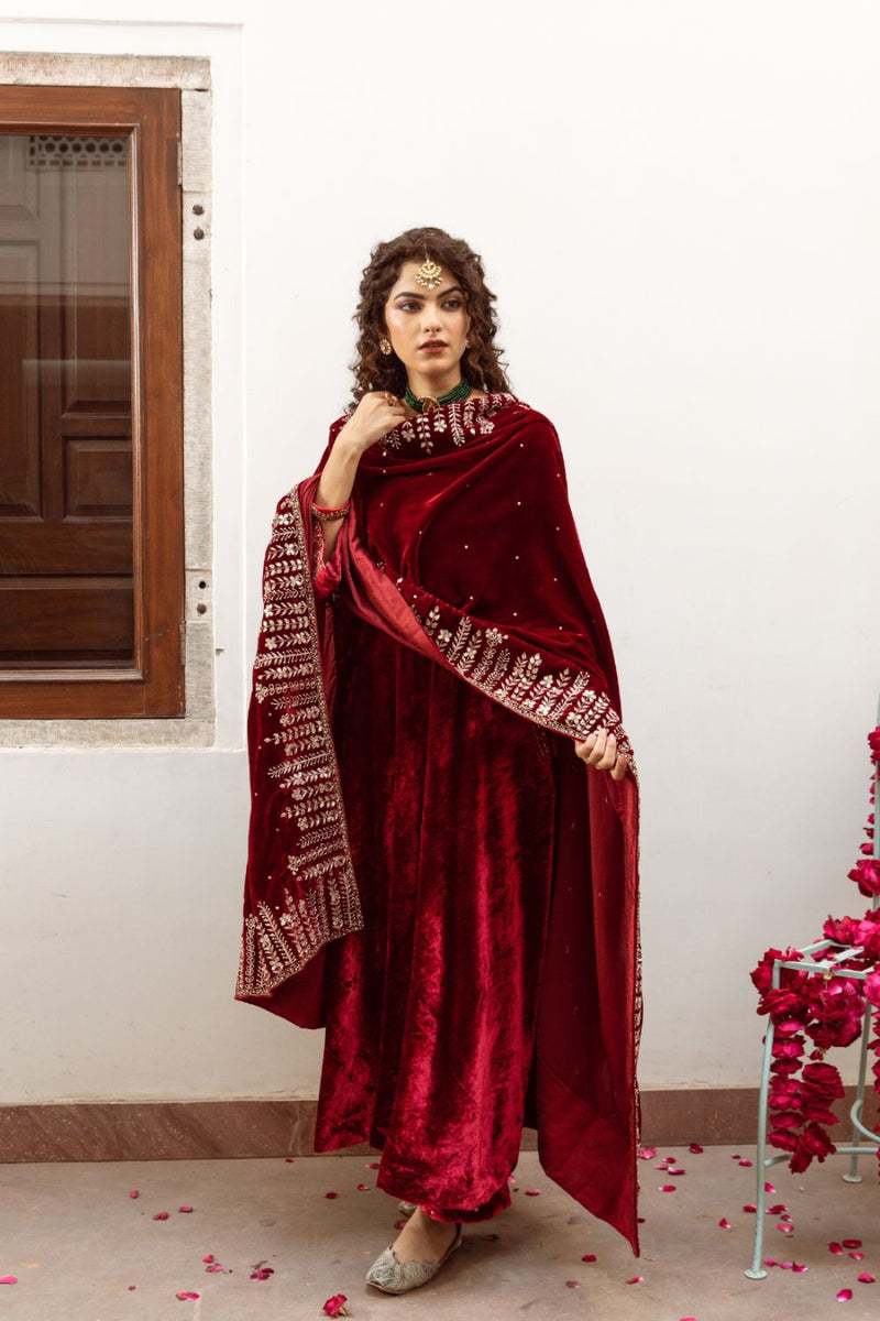 Jahaan - Velvet Embroidered Shawl silk by Maison Shefali for women Worldwide