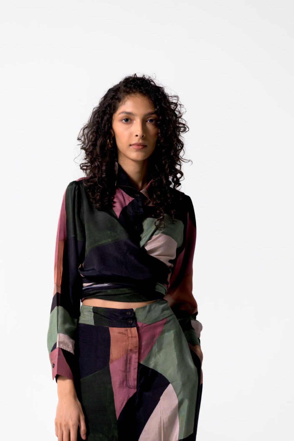 GEO WRAP SHIRT