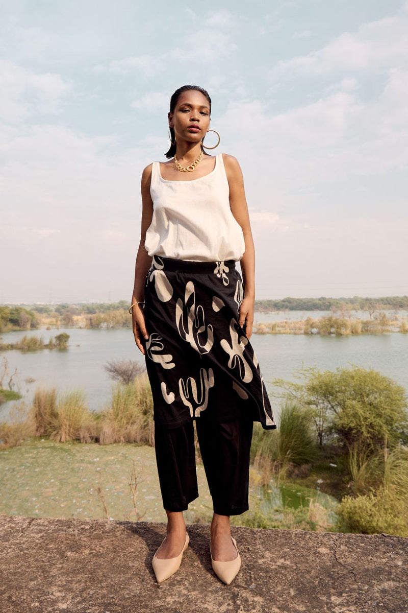Zura skirt trouser cotton by Khara Kapas in black for women Worldwide