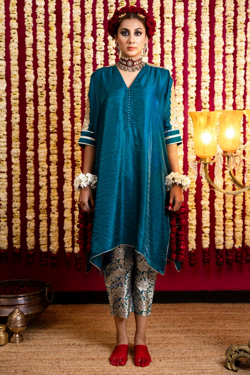 Shimmer Crêpe Tunic & Brocade Pants Set-Peacock Blue (2 Tone) crepe kurta/kurta set by Sabo by Sabina in blue for women Worldwide