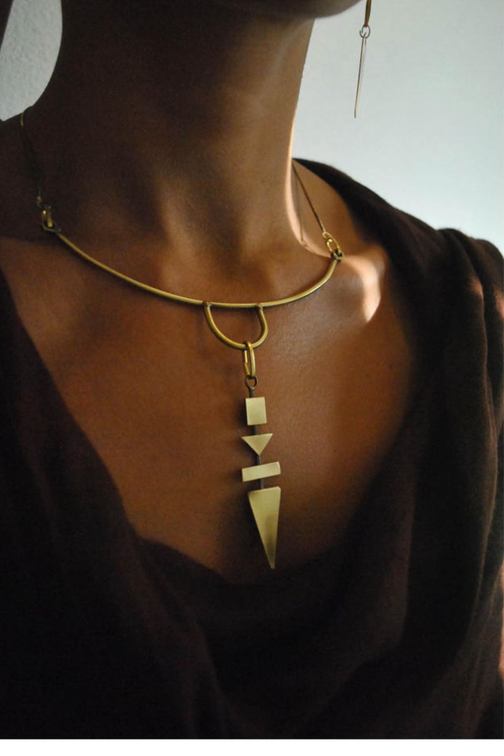 ARMIS NECKPIECE