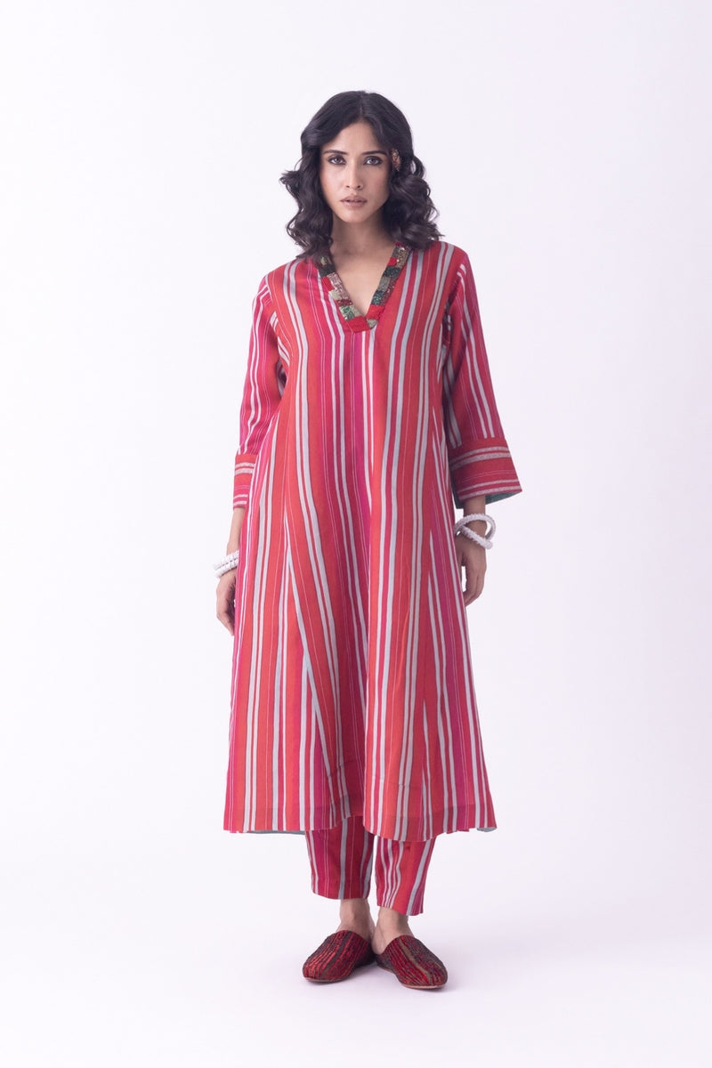 Tantu-Kurta silk blend kurta/kurta set by Shades of India in red for women Worldwide