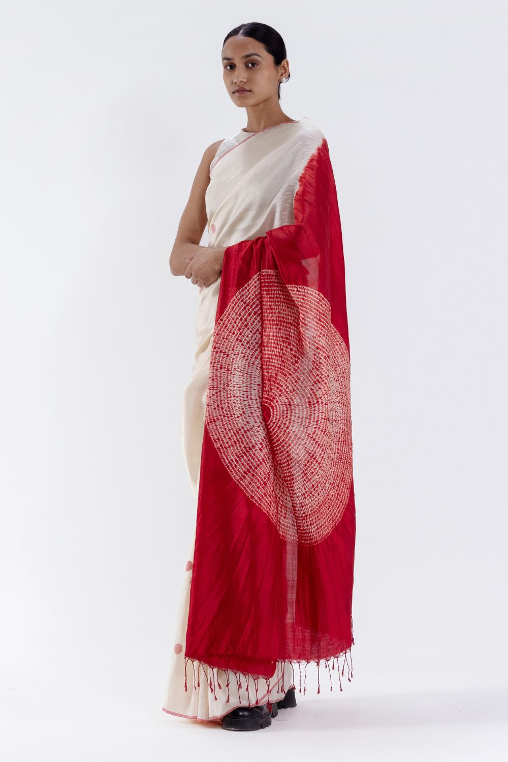 ORBIT JAMDANI SAREE - IVORY/RED