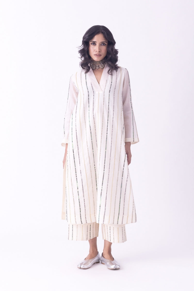 Gulra-Kurta chanderi kurta/kurta set by Shades of India in beige for women Worldwide