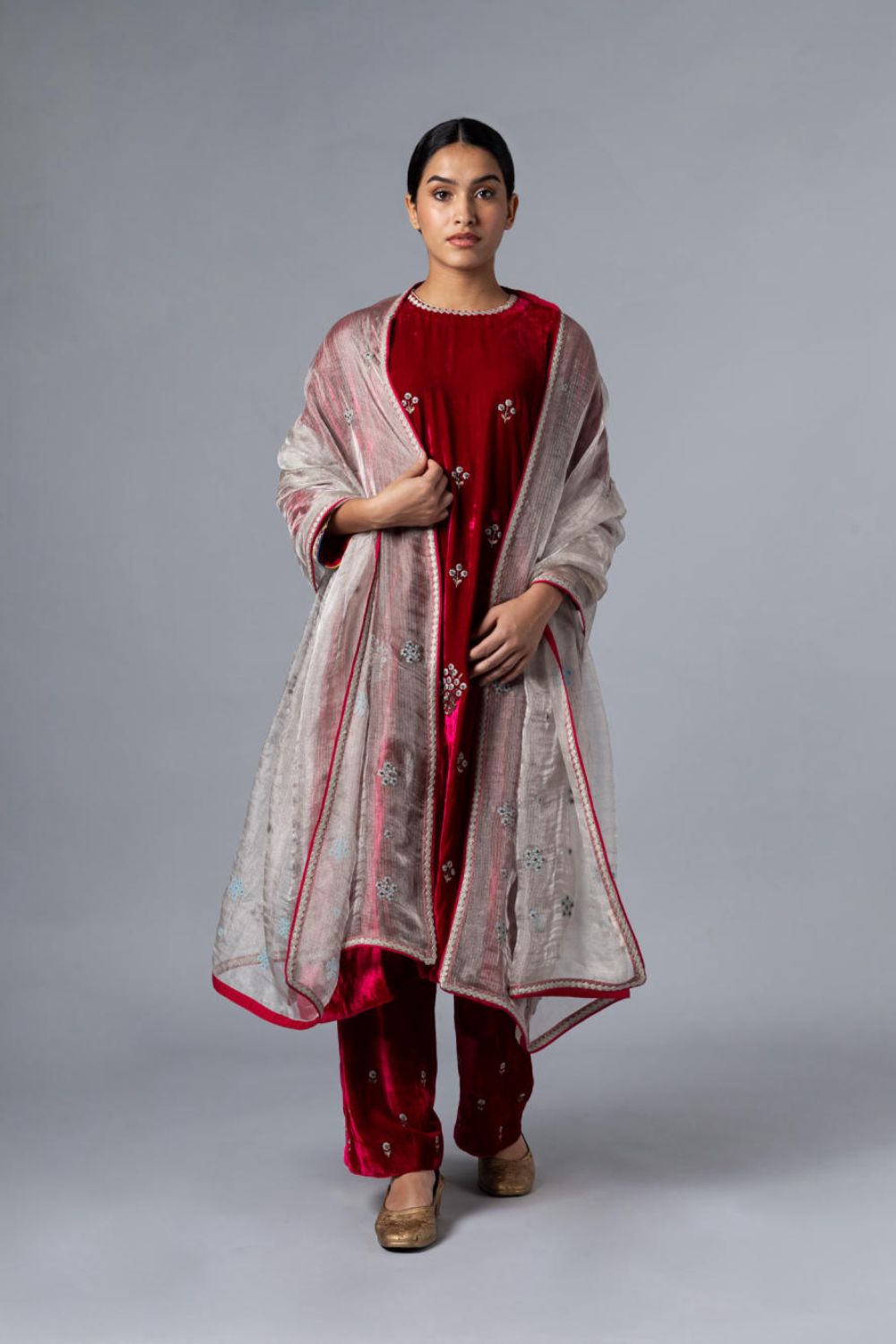 Nissa Dupatta