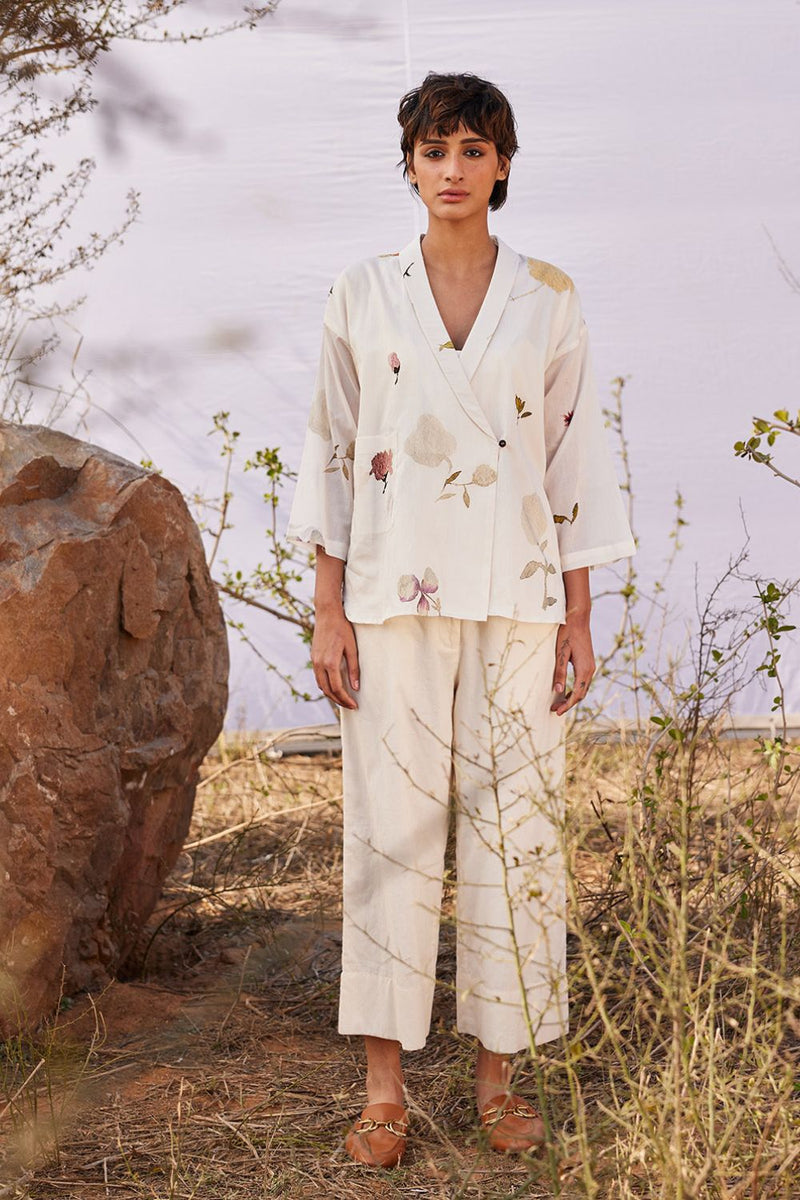 Ruyi co ord set cotton by Khara Kapas in white for women Worldwide