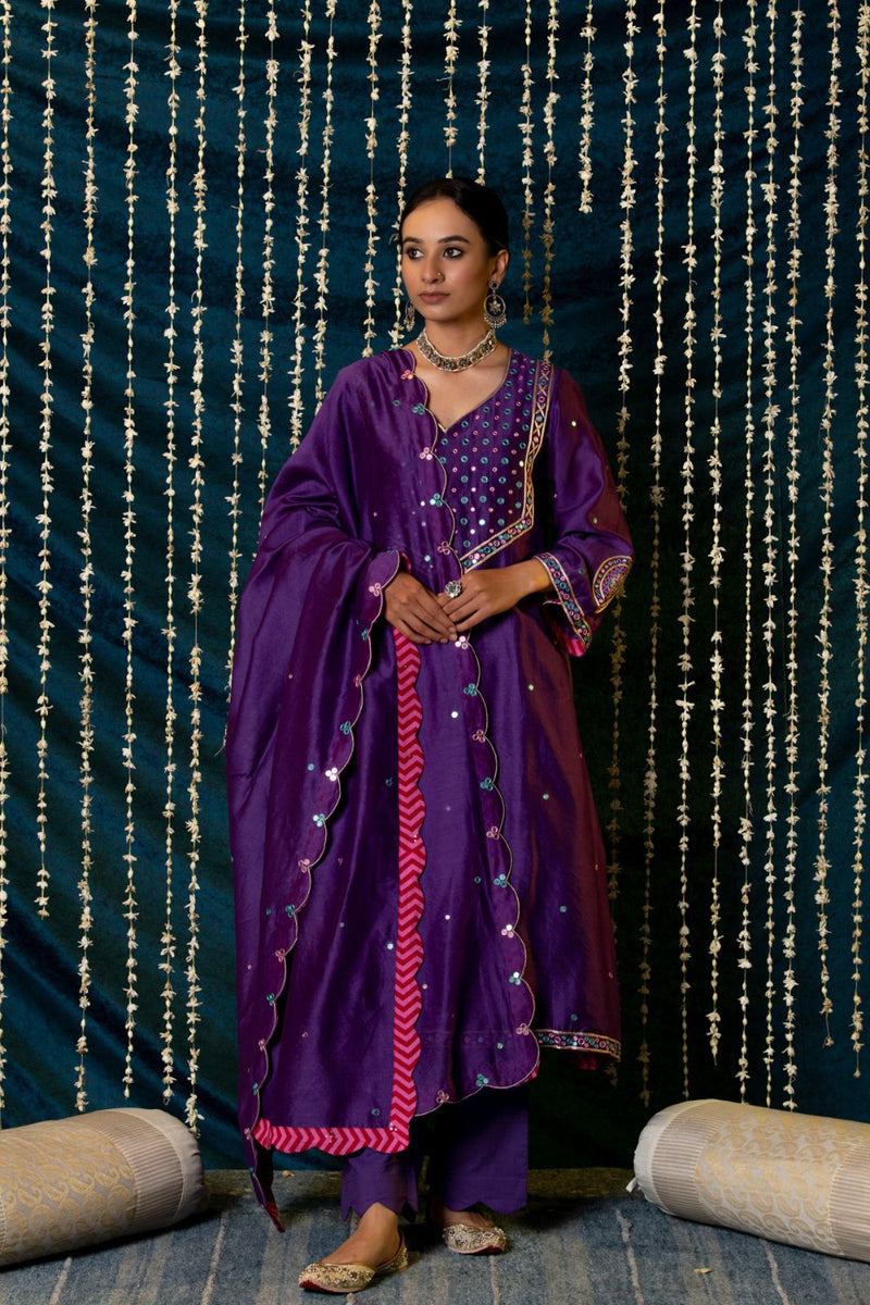 Hunar Kurta Set silk by Maison Shefali for women Worldwide