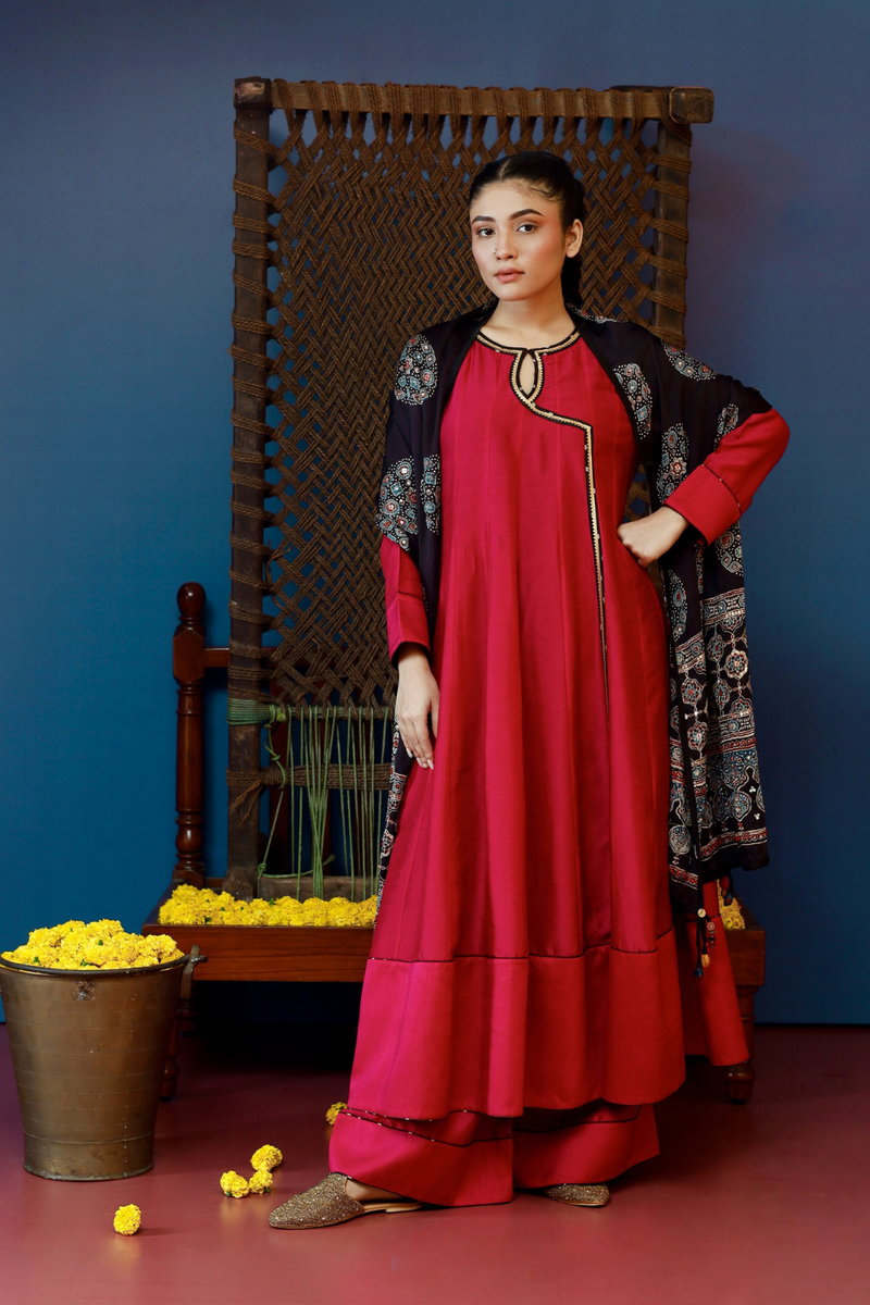 Baithak Pink Flair Kali Kurta Set silk by PRAHNAAYA in pink color for women Worldwide