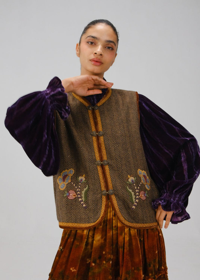 VEST-Bloom Emb by CORD for women Worldwide