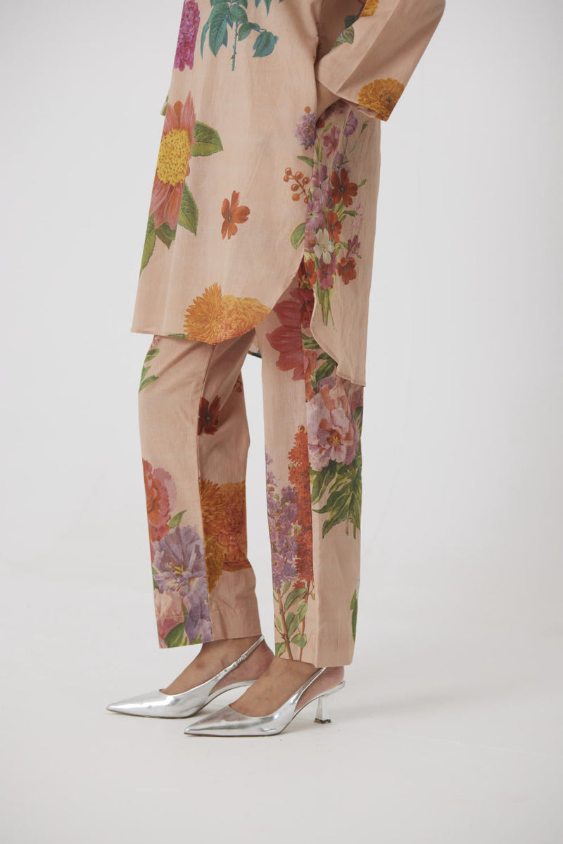 VINTAGE GARDEN SHORT KURTA SET cotton by Yam in beige color for women Worldwide