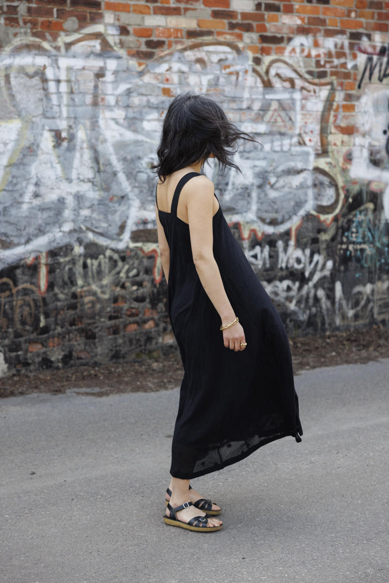 Everywhere Dress/ Vacation dress / Weekend dress-Black 100% cotton by World of Crow in black color for women Worldwide