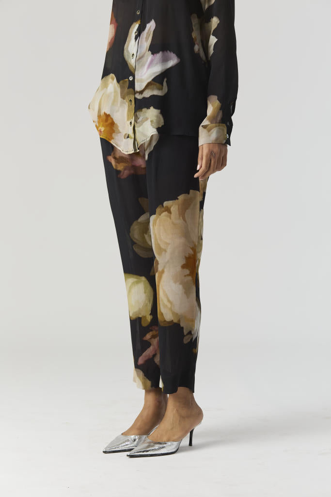 VIVA FIORI CO-ORD SET by Yam in black color for women Worldwide