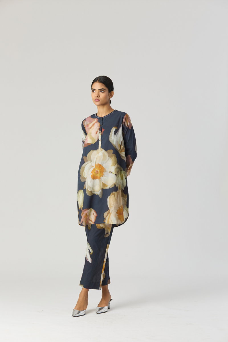 VIVA FIORI COTTON KURTA SET cotton by Yam in black color for women Worldwide